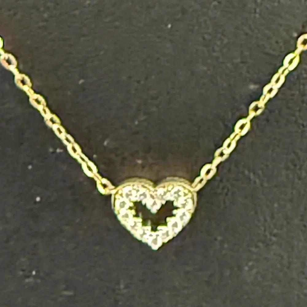 (27)NADRI CZ Heart Necklace